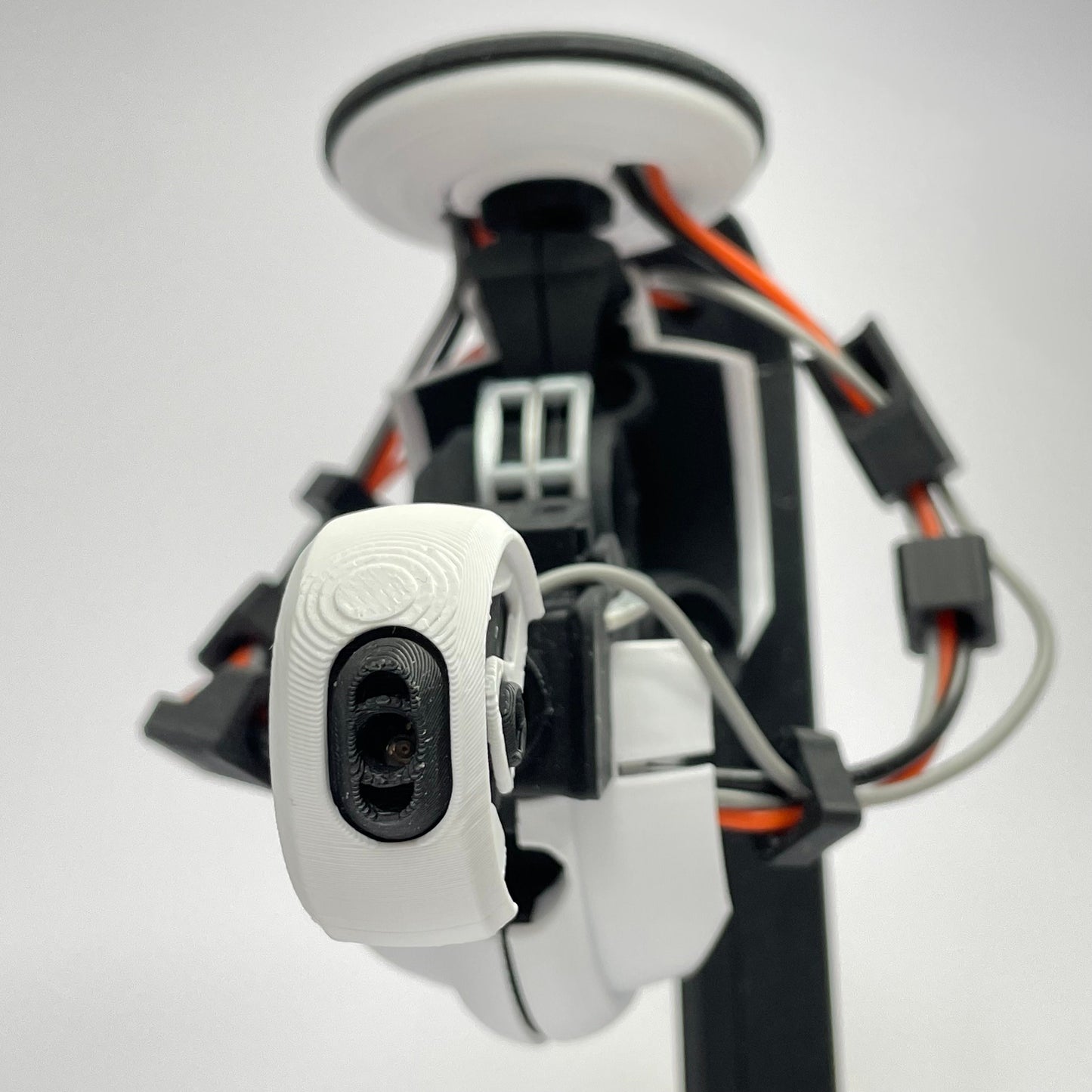 GLaDOS | 3D-geprinte Portal replica | LED oog