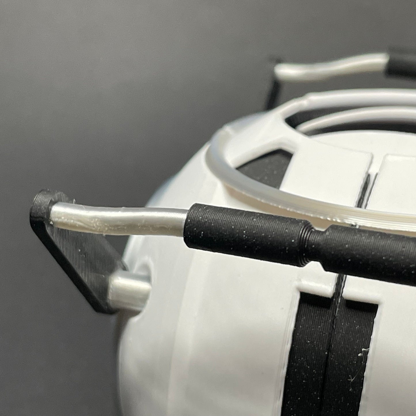 Wheatley | 3D-geprint Portal core | 8cm met LED oog