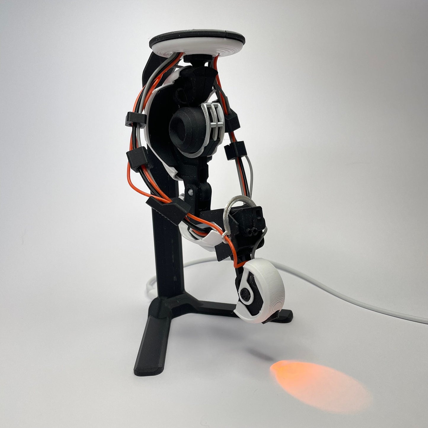 GLaDOS | 3D-geprinte Portal replica | LED oog