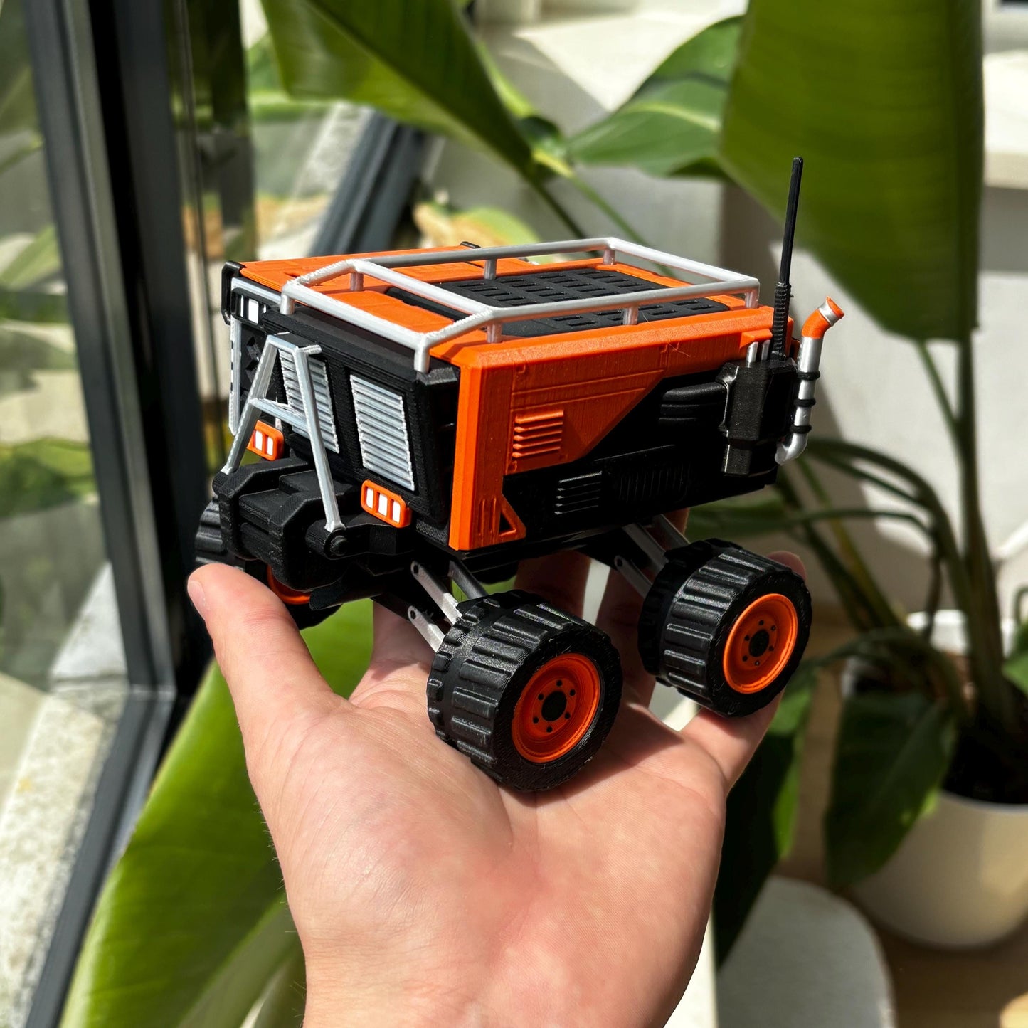 FICSIT Tractor | Satisfactory 3D-geprint model met bewegende wielen