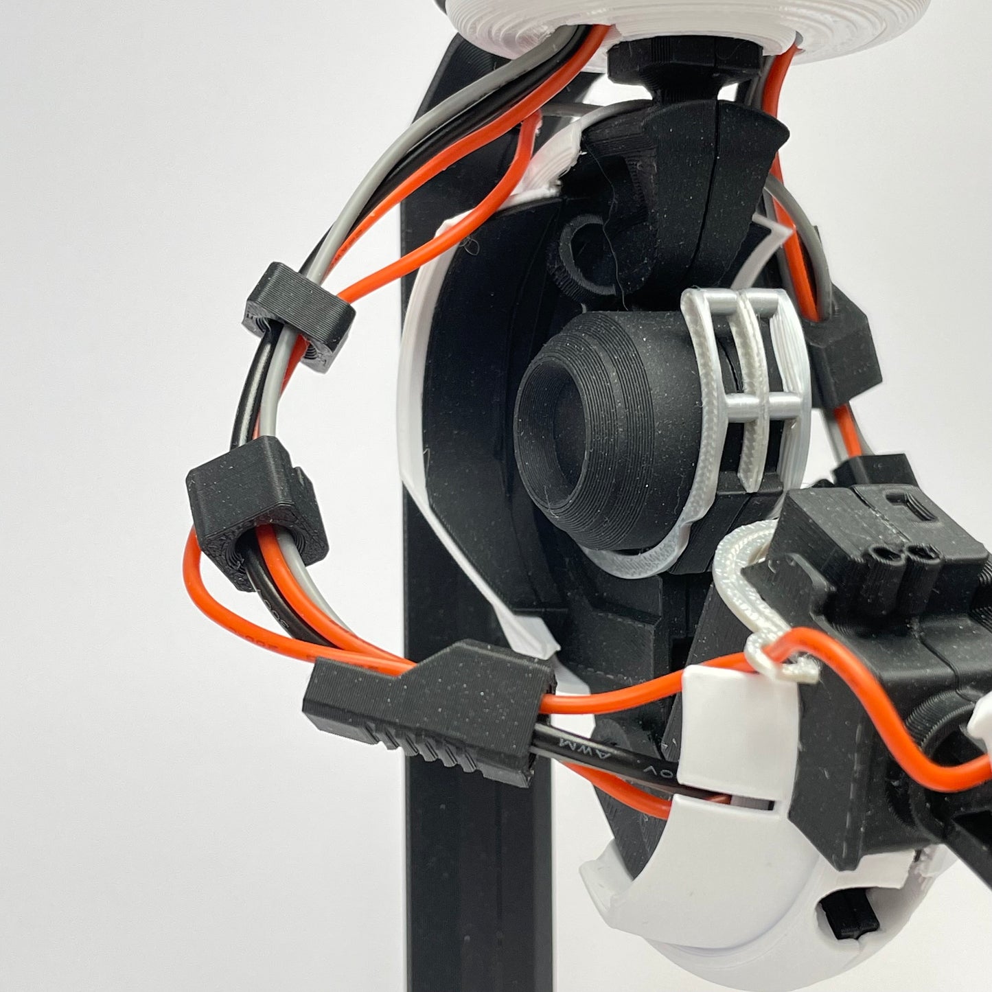 GLaDOS | 3D-geprinte Portal replica | LED oog