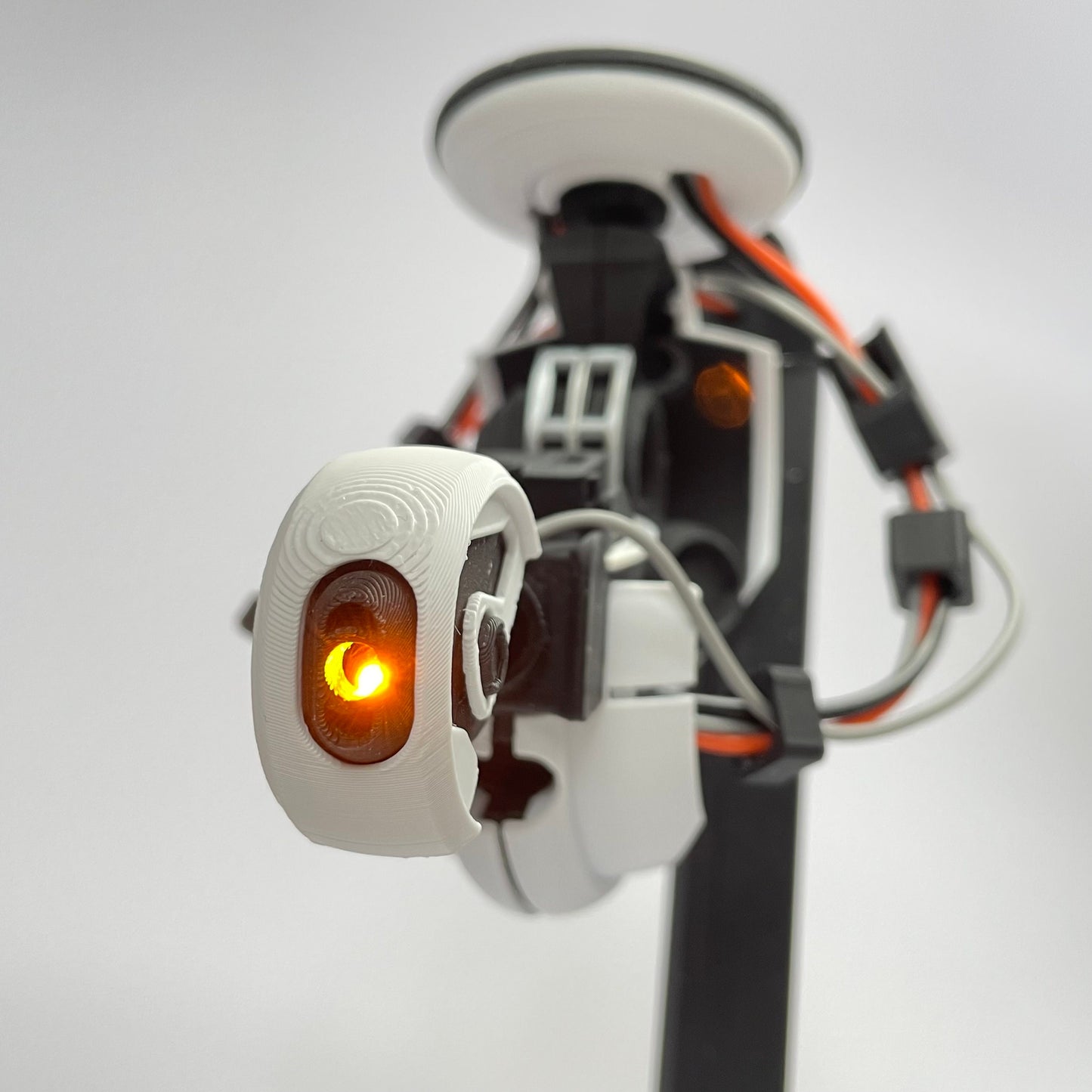 GLaDOS | 3D-geprinte Portal replica | LED oog