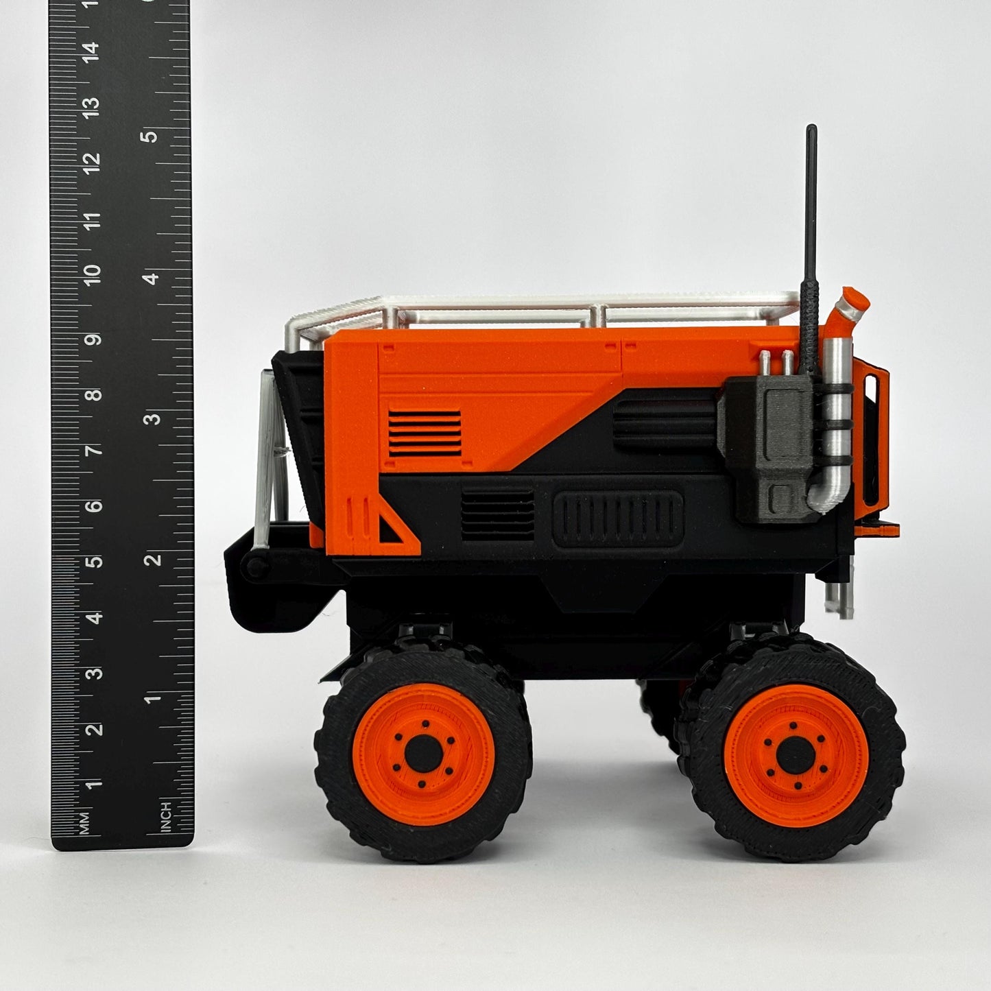 FICSIT Tractor | Satisfactory 3D-geprint model met bewegende wielen