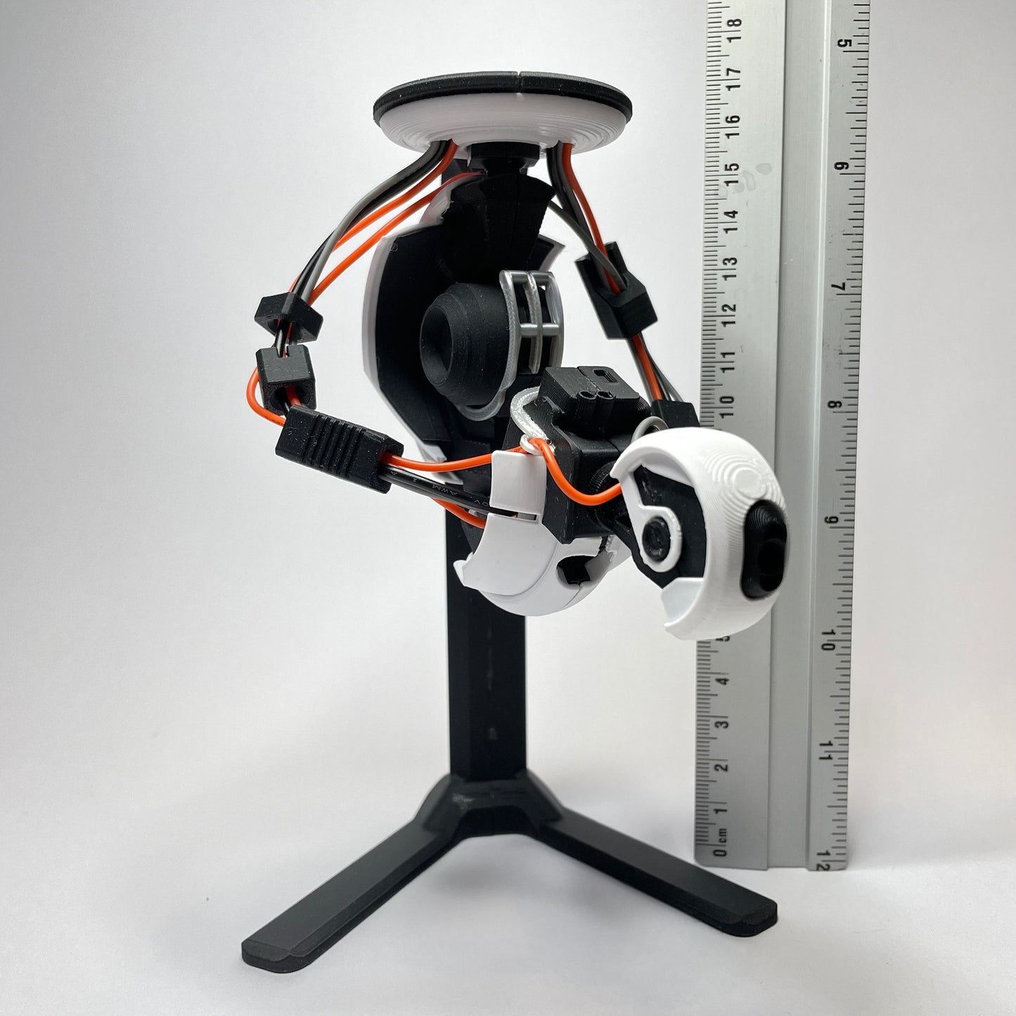 GLaDOS | 3D-geprinte Portal replica | LED oog